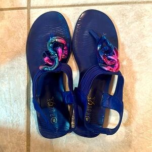 Size 8/Rou9e Helium/Blue/ Chrome Chains/Sandals/Used